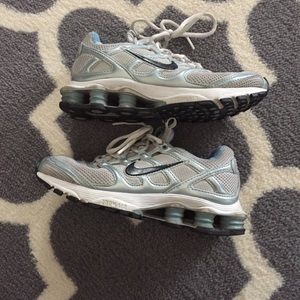Nike Shox - size 5.5